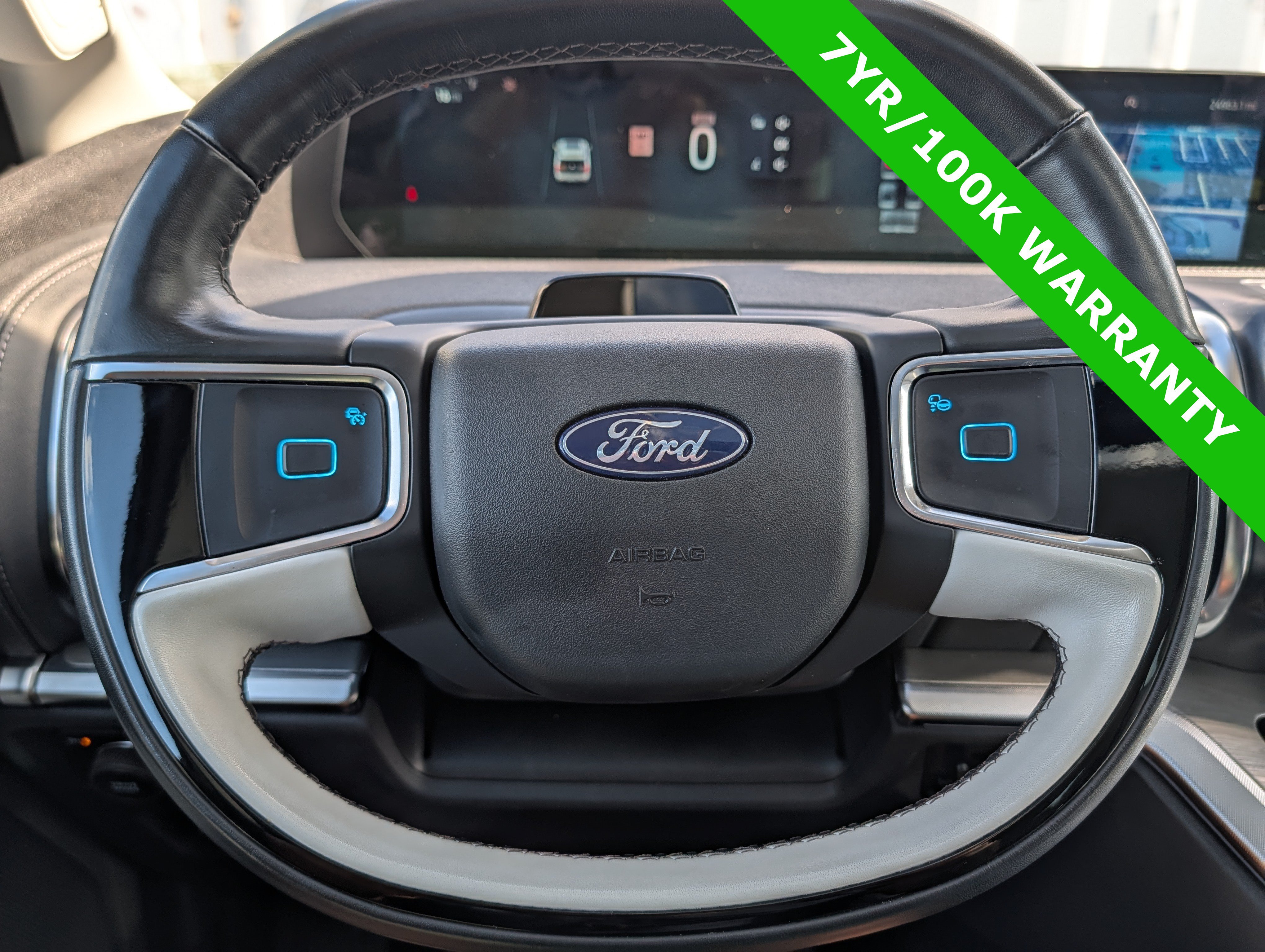 Certified 2025 Ford Expedition Platinum AWD/4WD image 32