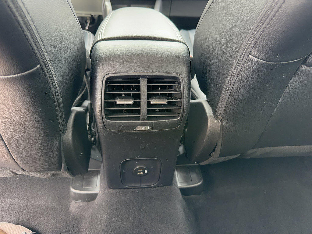 Certified 2022 Ford Escape SEL AWD/4WD image 32
