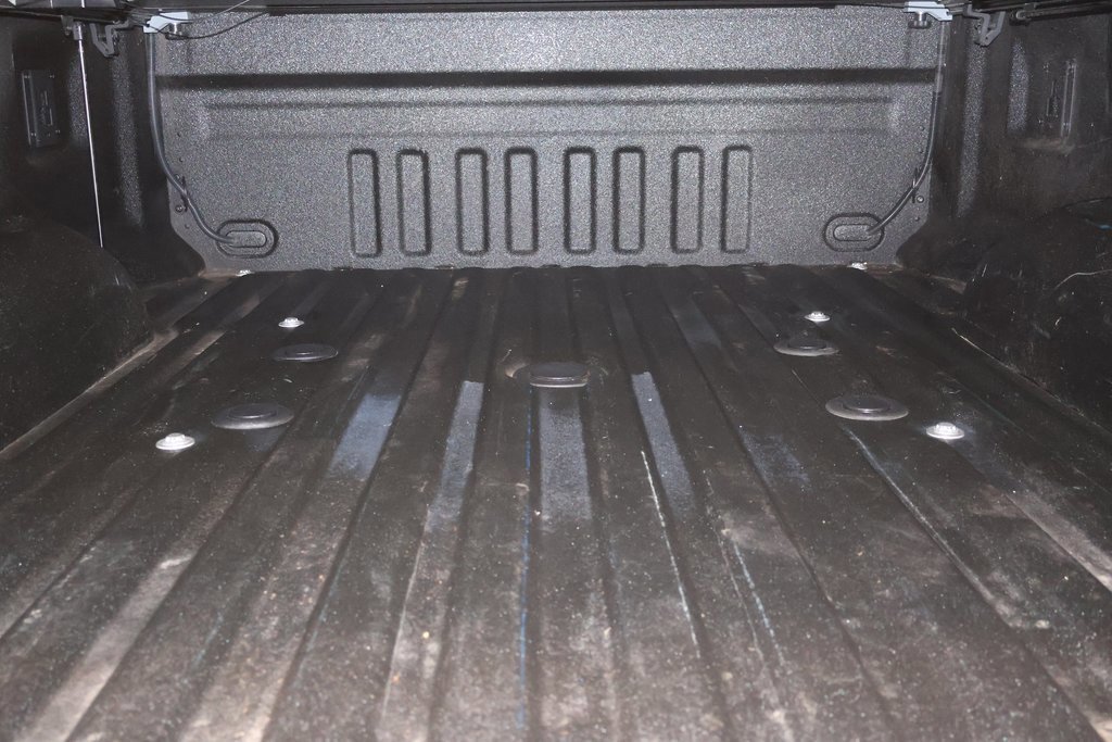 Certified 2022 Ford F250 Platinum w/ FX4 Off-Road Package image 46