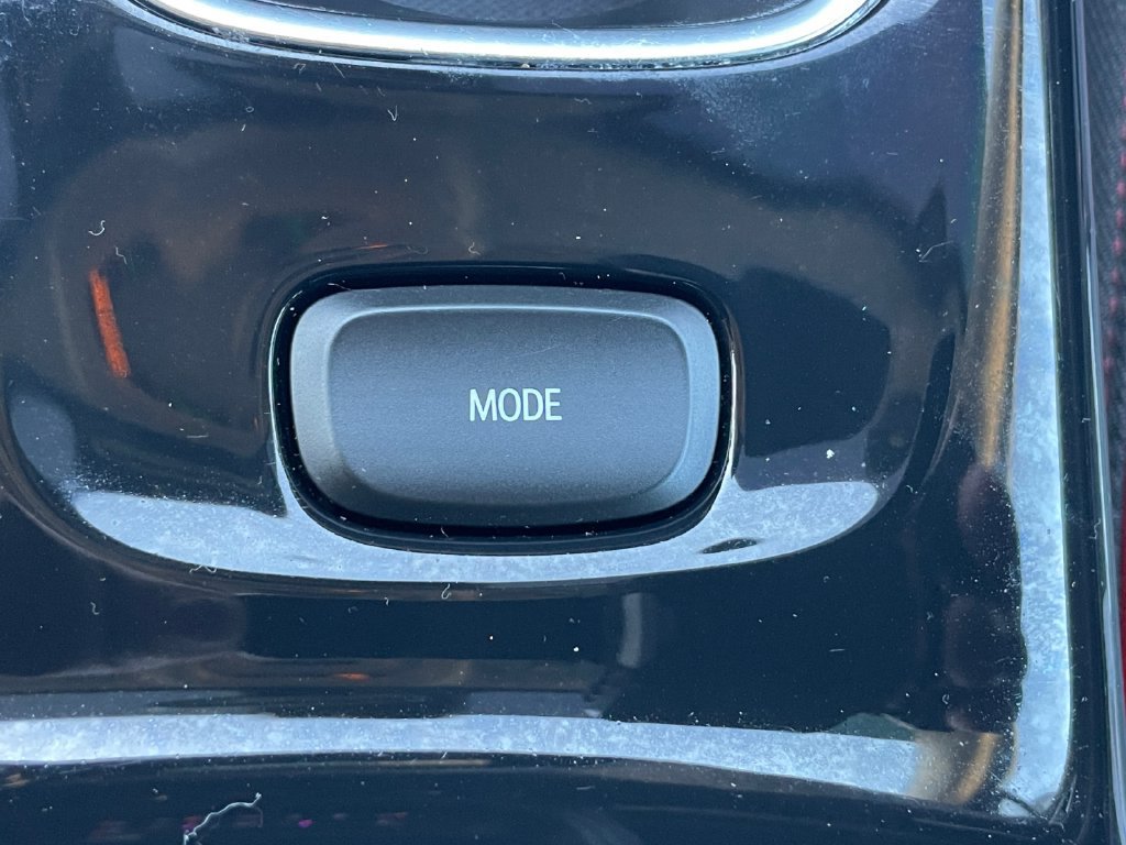 Used 2023 Buick Envision Essence w/ Sport Touring Package AWD/4WD image 41