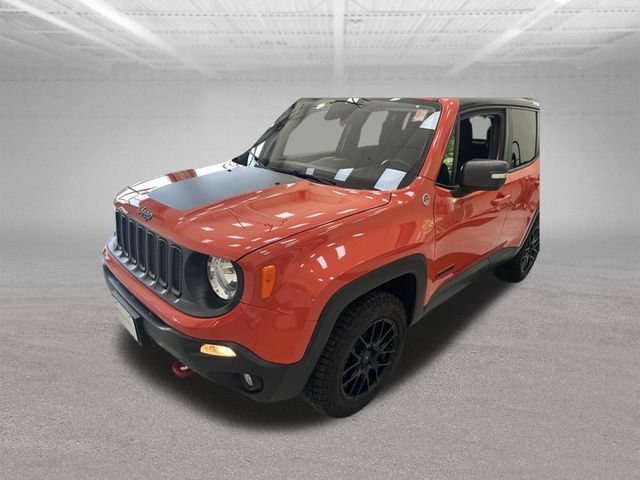 Used 2018 Jeep Renegade Trailhawk w/ UConnect 8.4 Nav Group AWD/4WD image 13