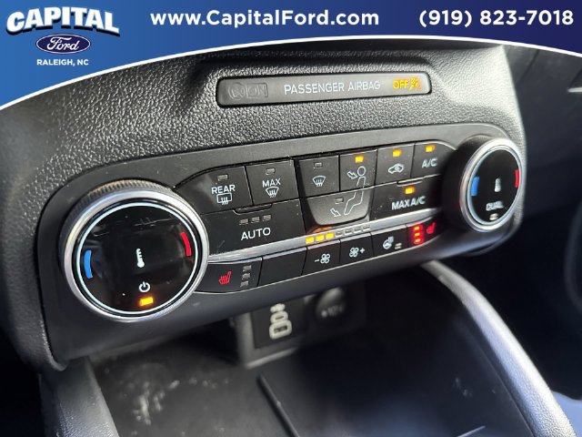Certified 2025 Ford Escape ST-Line Select AWD/4WD image 29