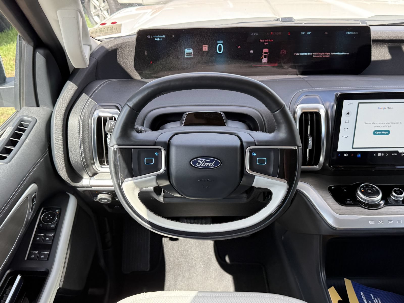 Certified 2025 Ford Expedition Max Platinum w/ Driver's Package AWD/4WD image 20