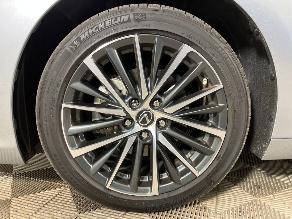 Used 2024 Lexus ES 350 w/ Premium Package image 11