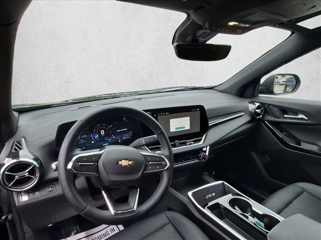 Used 2025 Chevrolet Equinox LT w/ Convenience Package II FWD image 16
