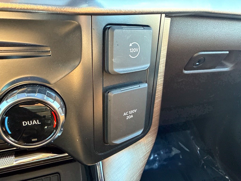 Certified 2024 Ford F150 King Ranch AWD/4WD image 32