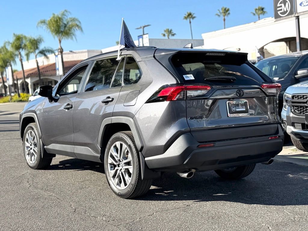 Used 2023 Toyota RAV4 XLE Premium image 6