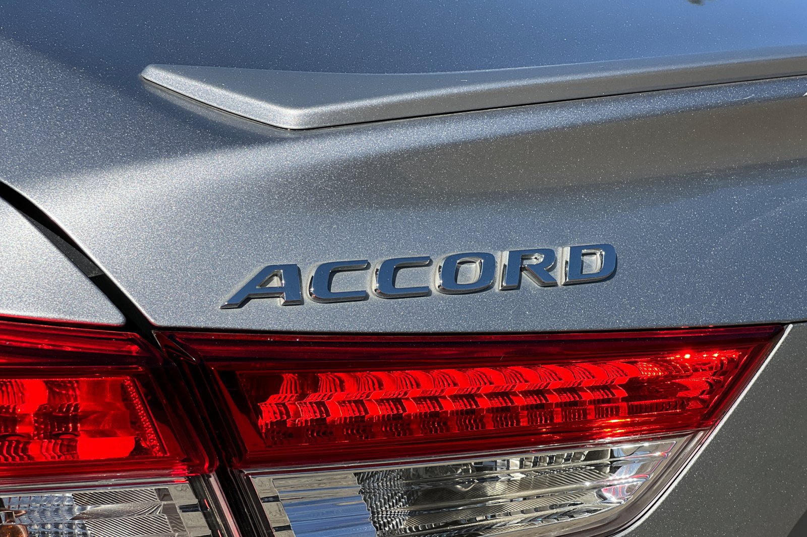Used 2018 Honda Accord Sport image 27