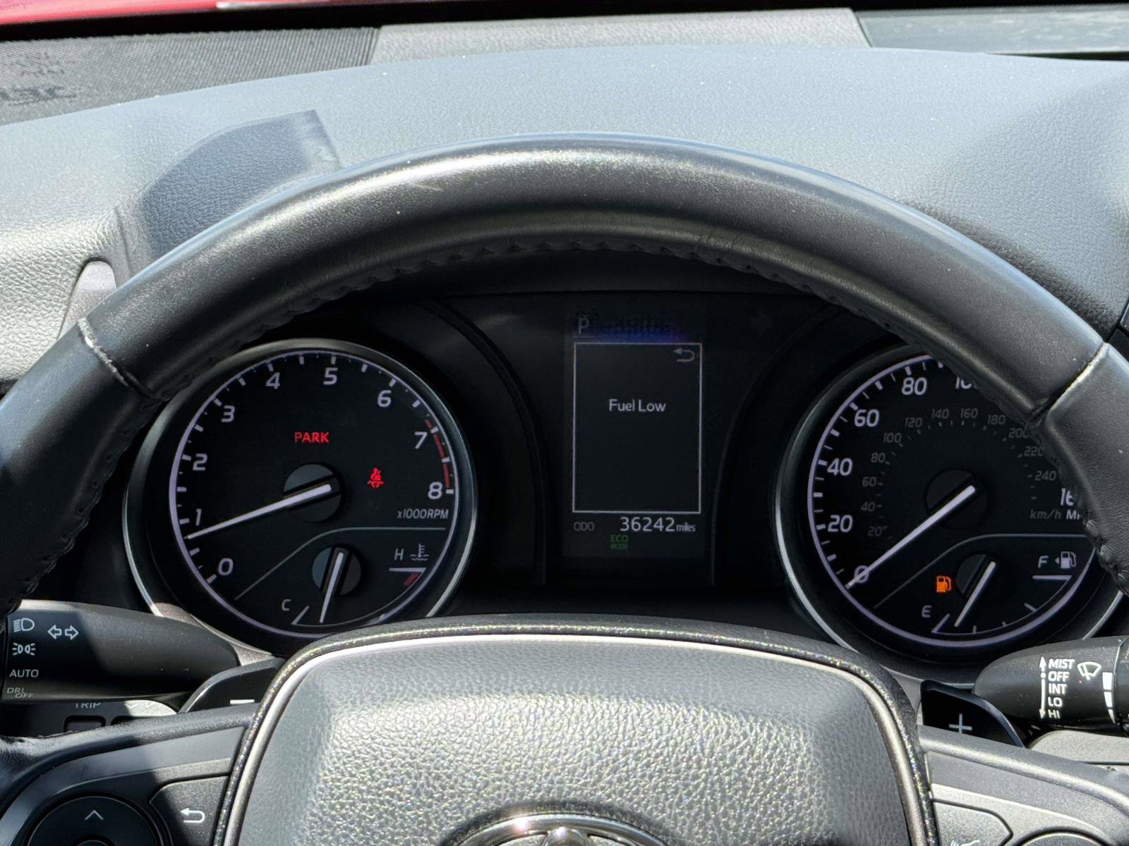 Used 2022 Toyota Camry SE FWD image 12
