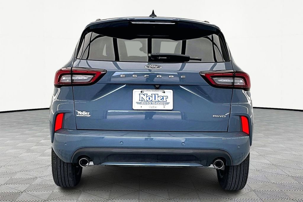 Certified 2023 Ford Escape ST-Line w/ Tech Pack #1 image 3
