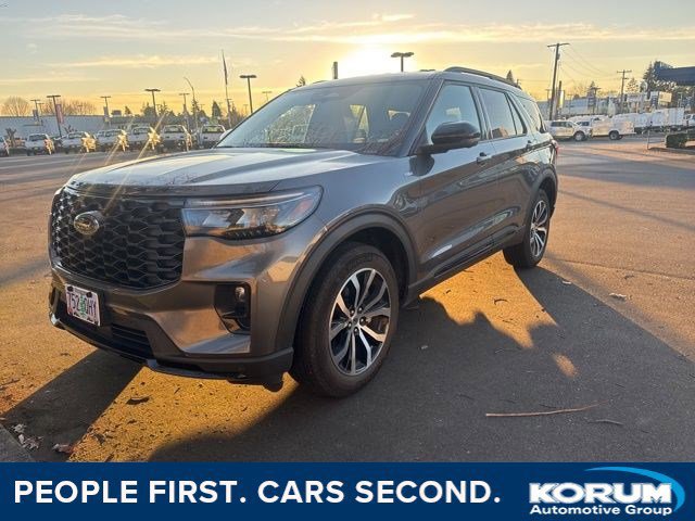 Certified 2025 Ford Explorer ST-Line