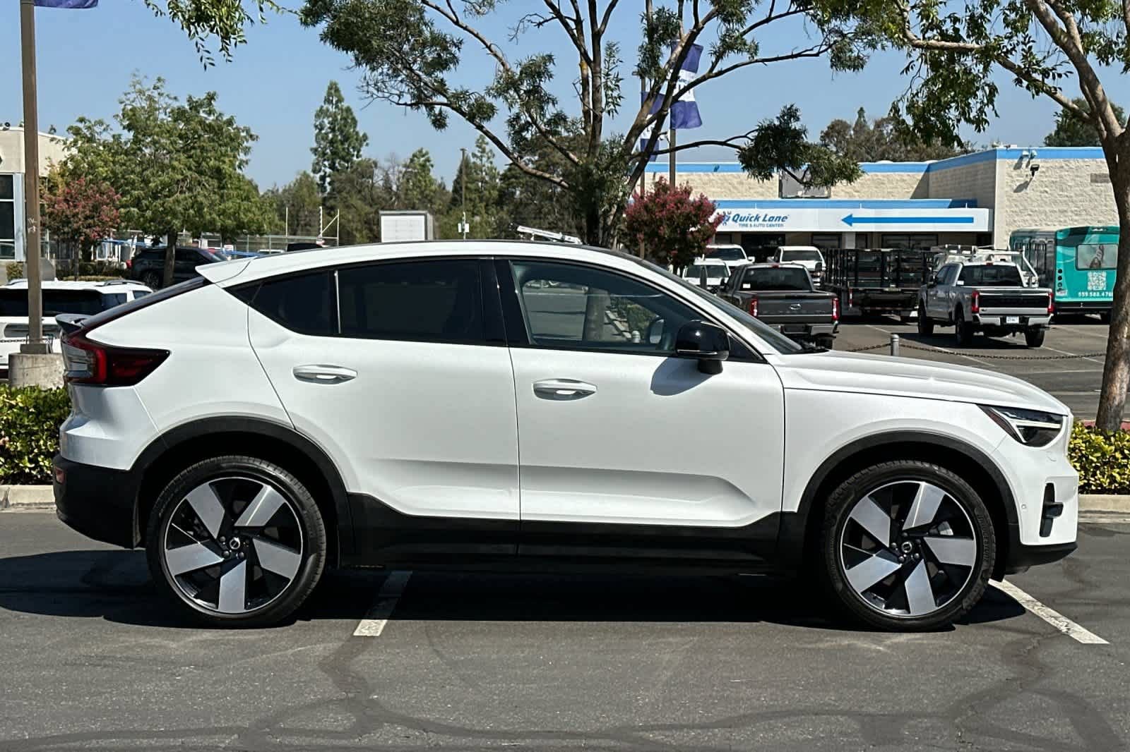 Used 2023 Volvo C40 P8 Recharge Ultimate w/ Protection Package Premier AWD/4WD image 9
