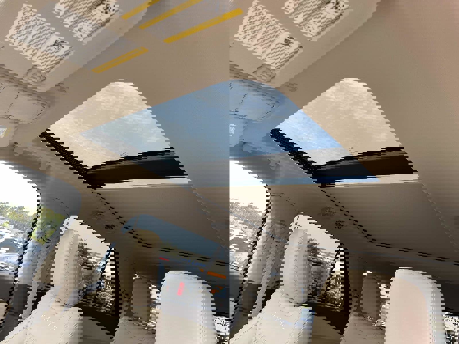 Certified 2023 Ford Explorer Platinum w/ Technology Package image 17