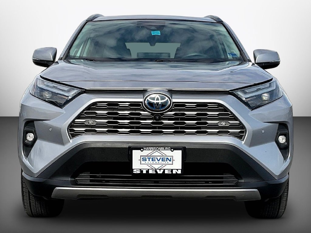 Used 2022 Toyota RAV4 Limited AWD/4WD image 2
