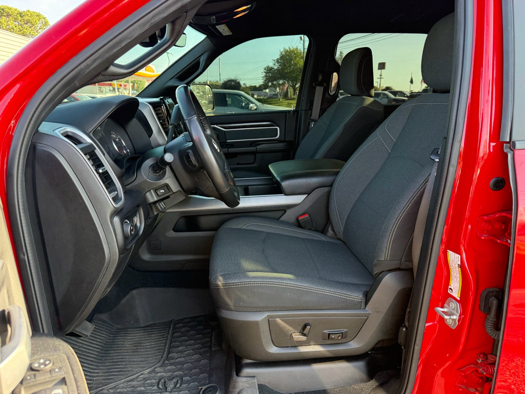 Used 2022 RAM 2500 Big Horn w/ Night Edition image 11