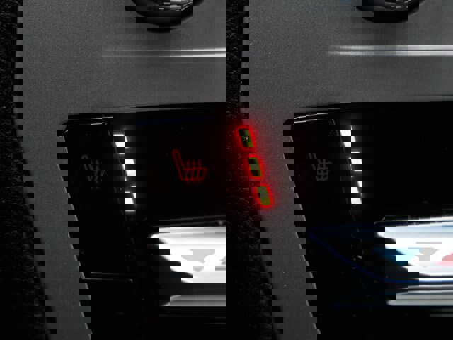 Certified 2023 Ford Explorer XLT w/ Class IV Trailer Tow Package image 31