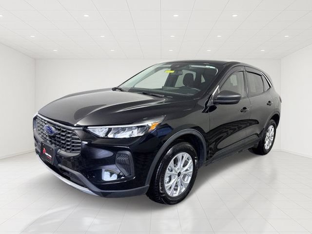 Certified 2023 Ford Escape Active w/ Tech Pack #1 AWD/4WD image 3