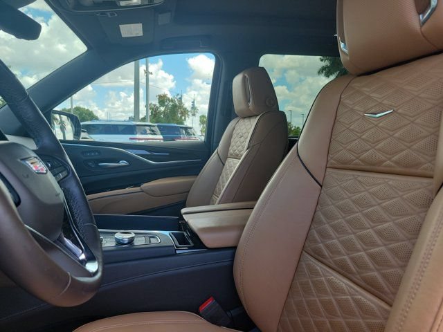 Used 2023 Cadillac Escalade Premium Luxury w/ LPO, Radiant Package AWD/4WD image 28