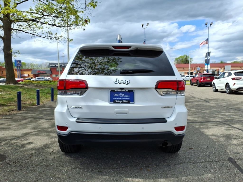 Used 2020 Jeep Grand Cherokee Laredo AWD/4WD image 6