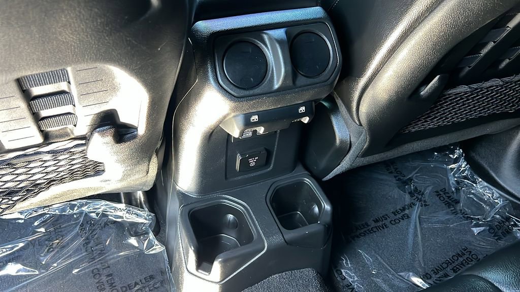 Used 2023 Jeep Gladiator Rubicon w/ LED Lighting Group AWD/4WD image 10