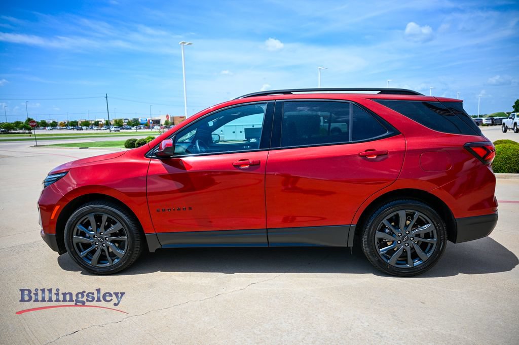 Used 2023 Chevrolet Equinox RS FWD image 4