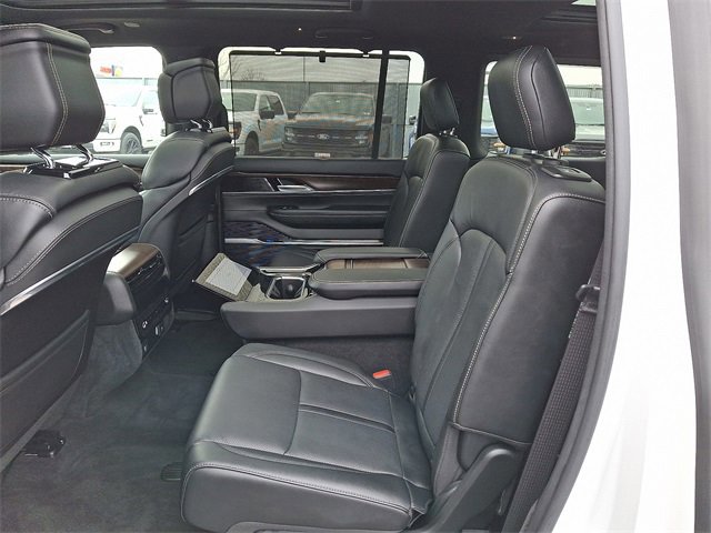 Used 2022 Jeep Grand Wagoneer Series I w/ HD Trailer Tow Package image 10