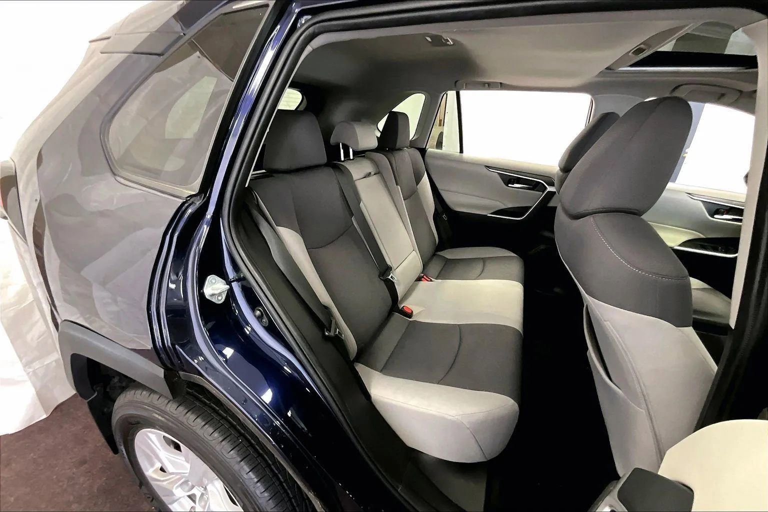 Used 2019 Toyota RAV4 XLE w/ All Weather Liner Package image 26