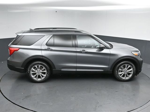 Certified 2023 Ford Explorer XLT w/ Equipment Group 202A AWD/4WD image 54