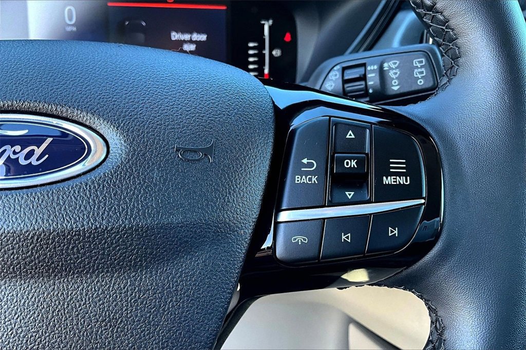 Certified 2023 Ford Escape SE image 19