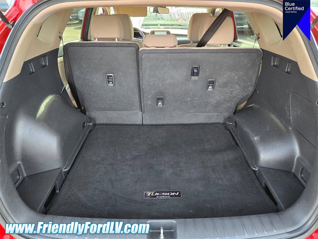 Used 2021 Hyundai Tucson SE w/ Cargo Package image 13