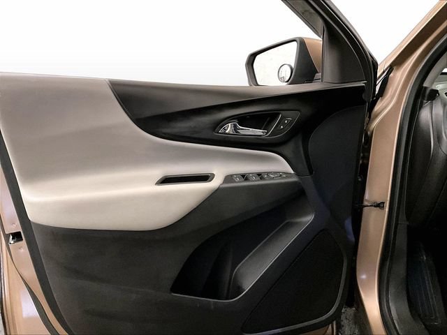 Used 2018 Chevrolet Equinox LT AWD/4WD image 22