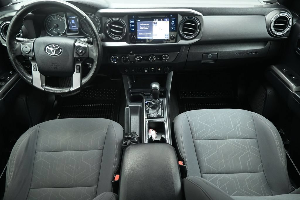 Used 2019 Toyota Tacoma TRD Off-Road w/ Technology Package AWD/4WD image 19