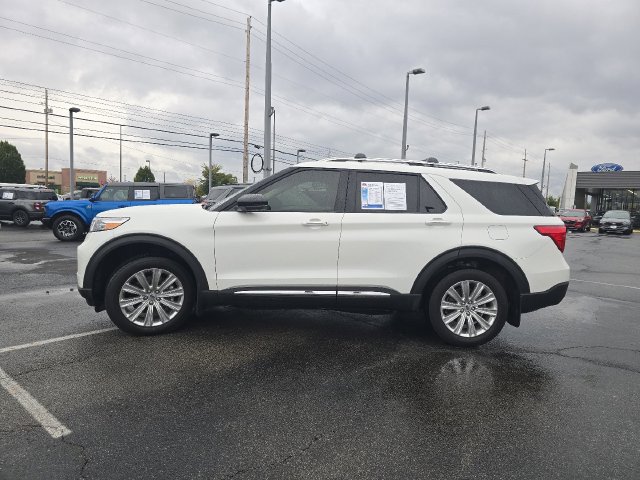 Certified 2022 Ford Explorer Limited w/ Hybrid Equipment Group 310A AWD/4WD image 14