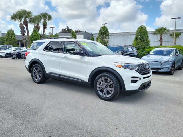 Certified 2022 Ford Explorer XLT w/ Equipment Group 202A image 7