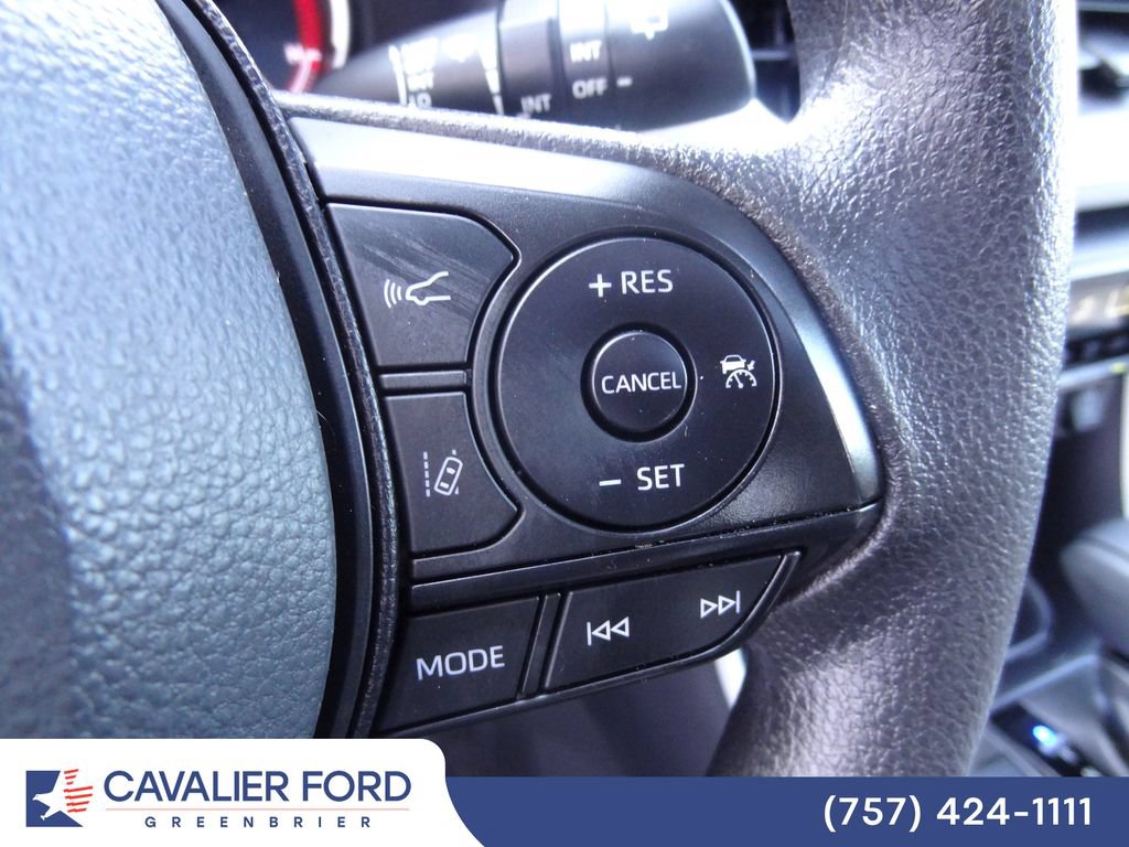 Used 2025 Toyota RAV4 XLE w/ Convenience Package AWD/4WD image 17