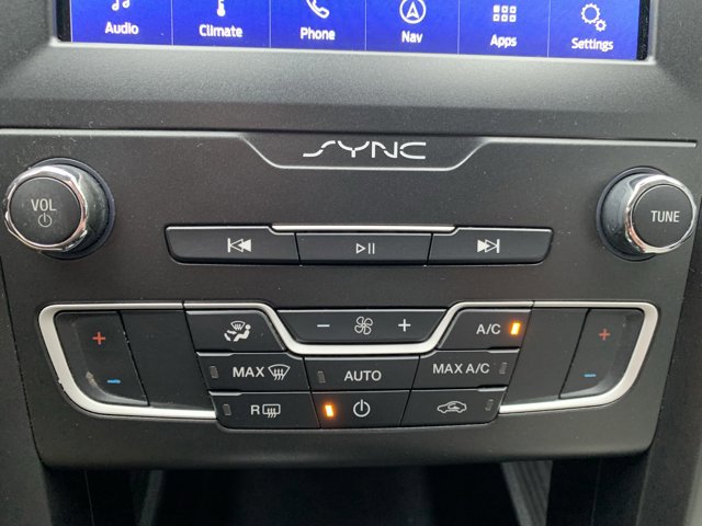 Certified 2019 Ford Fusion SE w/ Equipment Group 151A image 31