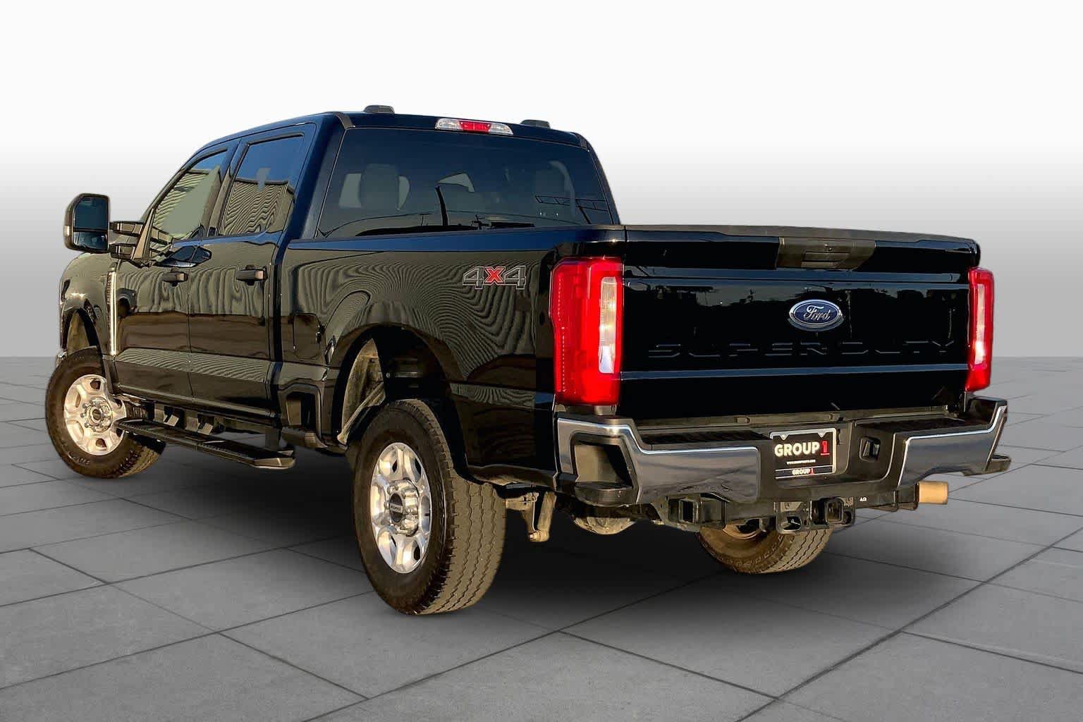 Certified 2025 Ford F250 XLT AWD/4WD image 12