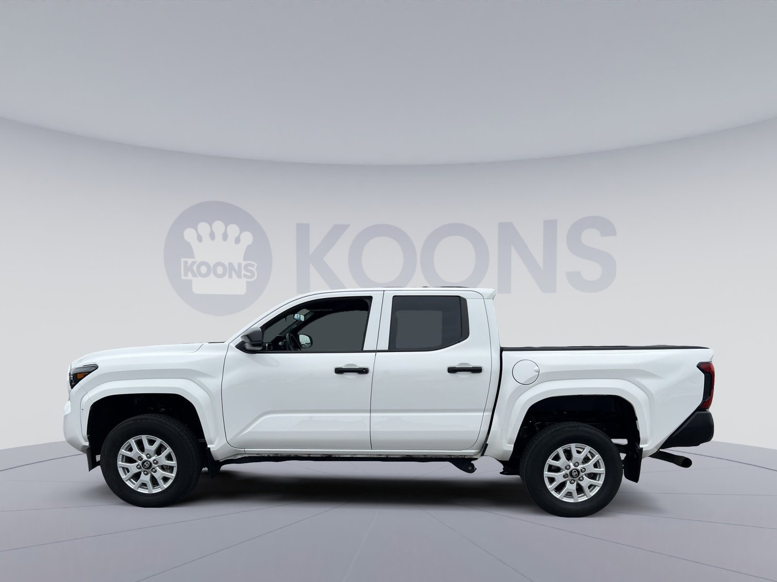 Used 2024 Toyota Tacoma SR RWD image 13