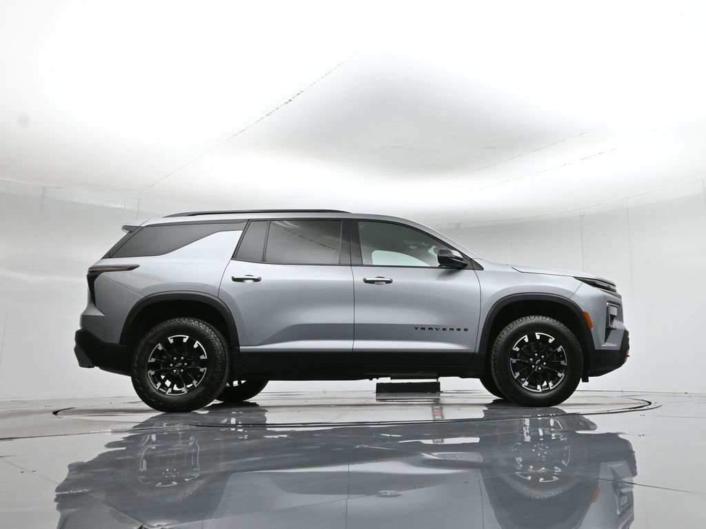 Used 2024 Chevrolet Traverse Z71 w/ LPO, Floor Liner Package image 10