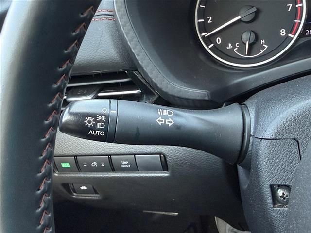 Used 2025 Nissan Sentra SR FWD image 21