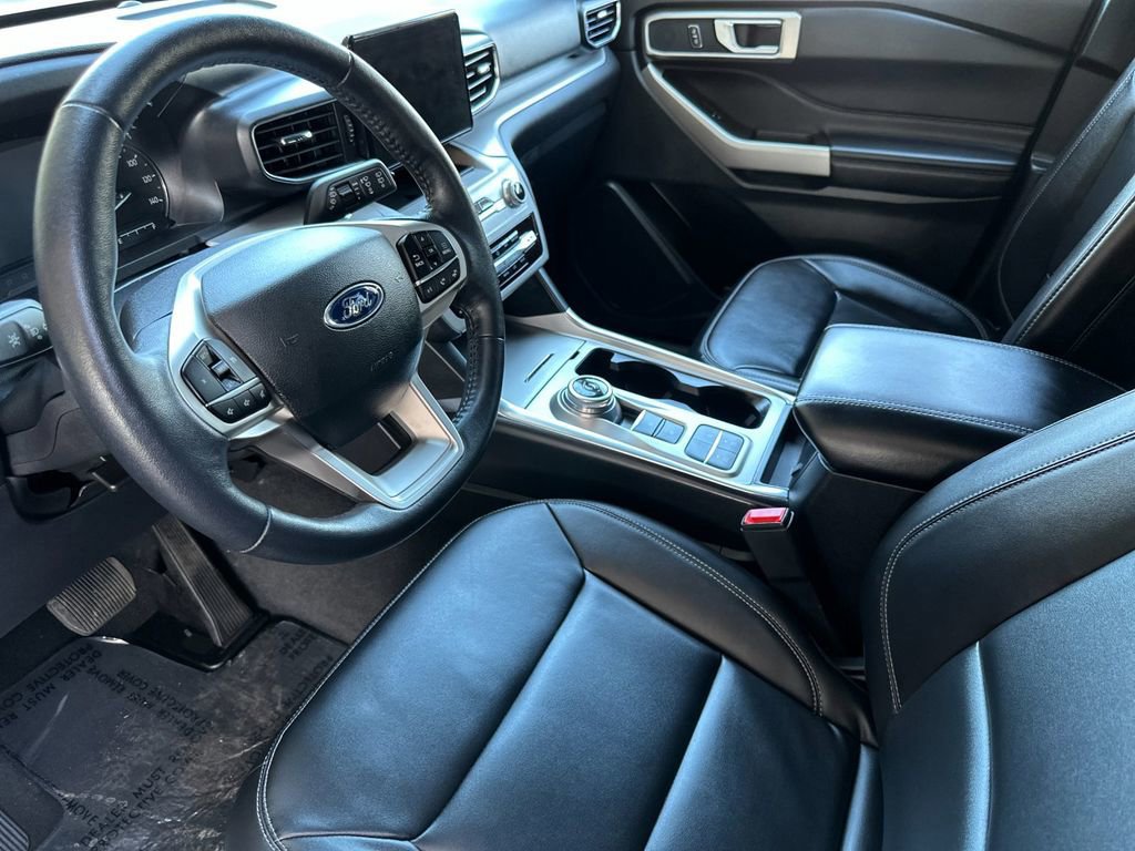 Certified 2023 Ford Explorer XLT w/ Equipment Group 202A image 10