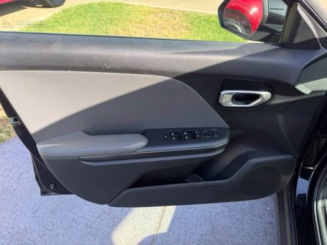 Used 2025 Kia K4 FWD image 9