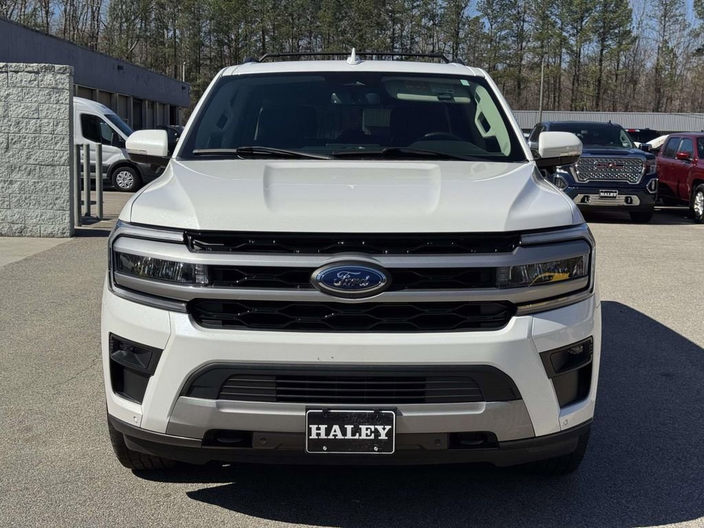 Certified 2022 Ford Expedition XLT image 6