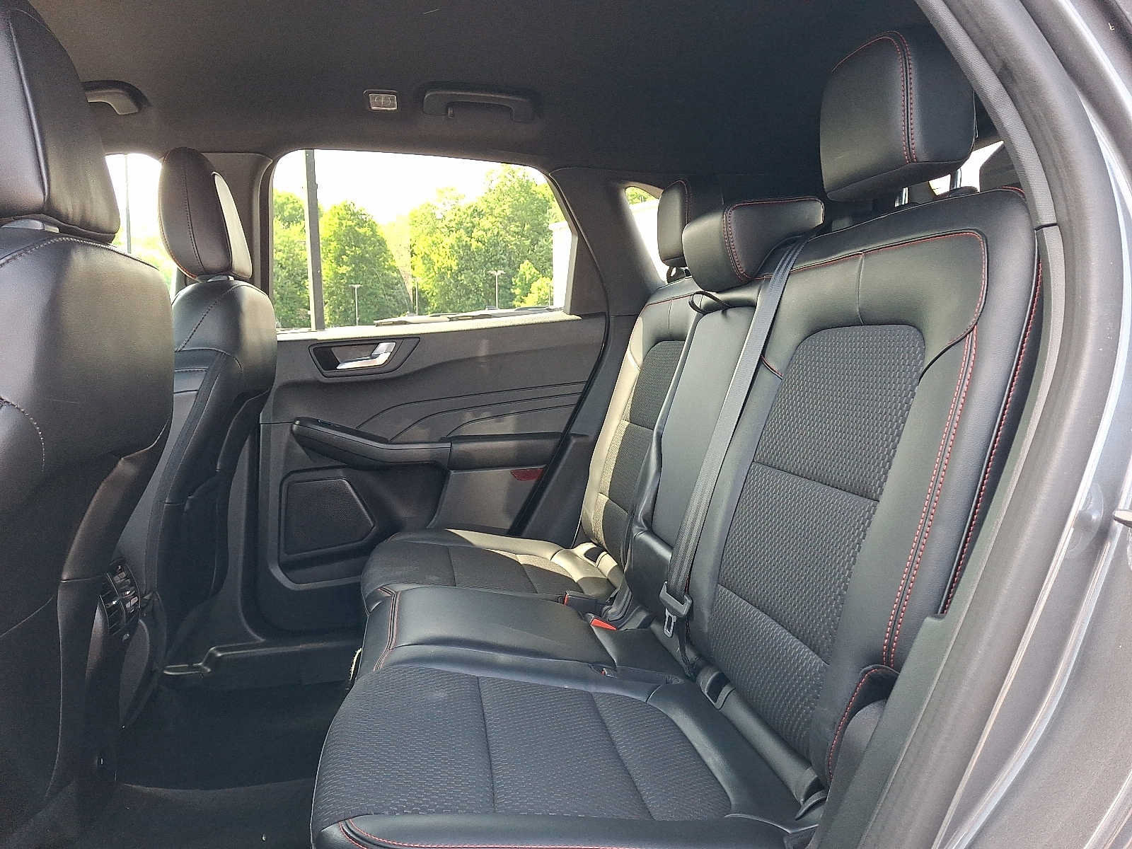Certified 2023 Ford Escape ST-Line Elite AWD/4WD image 10