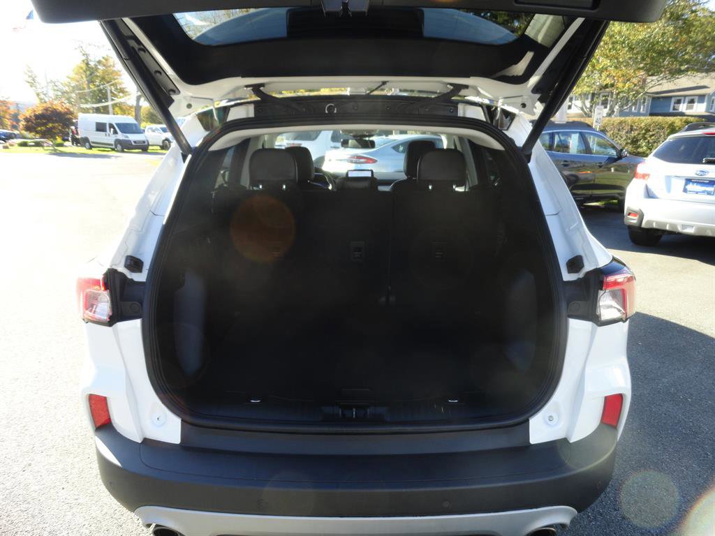 Certified 2021 Ford Escape Titanium image 23