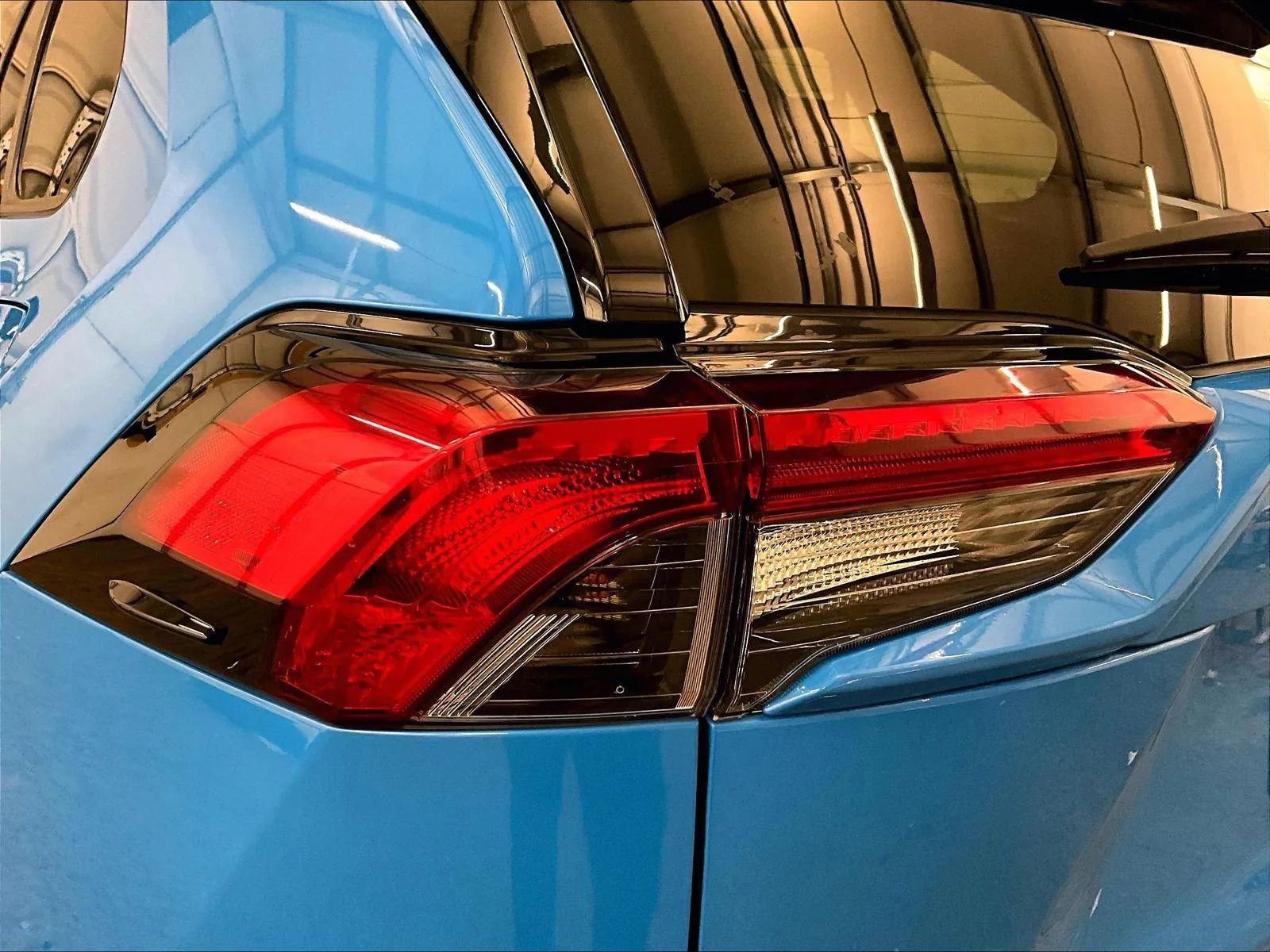 Used 2019 Toyota RAV4 XLE image 28