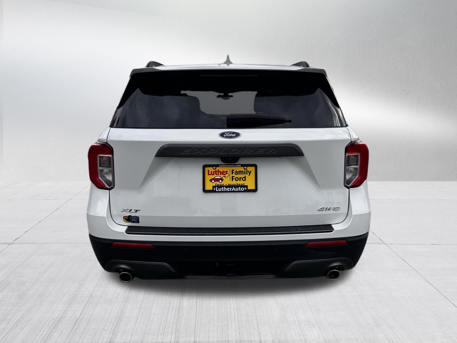 Certified 2024 Ford Explorer XLT w/ Equipment Group 202A AWD/4WD image 6