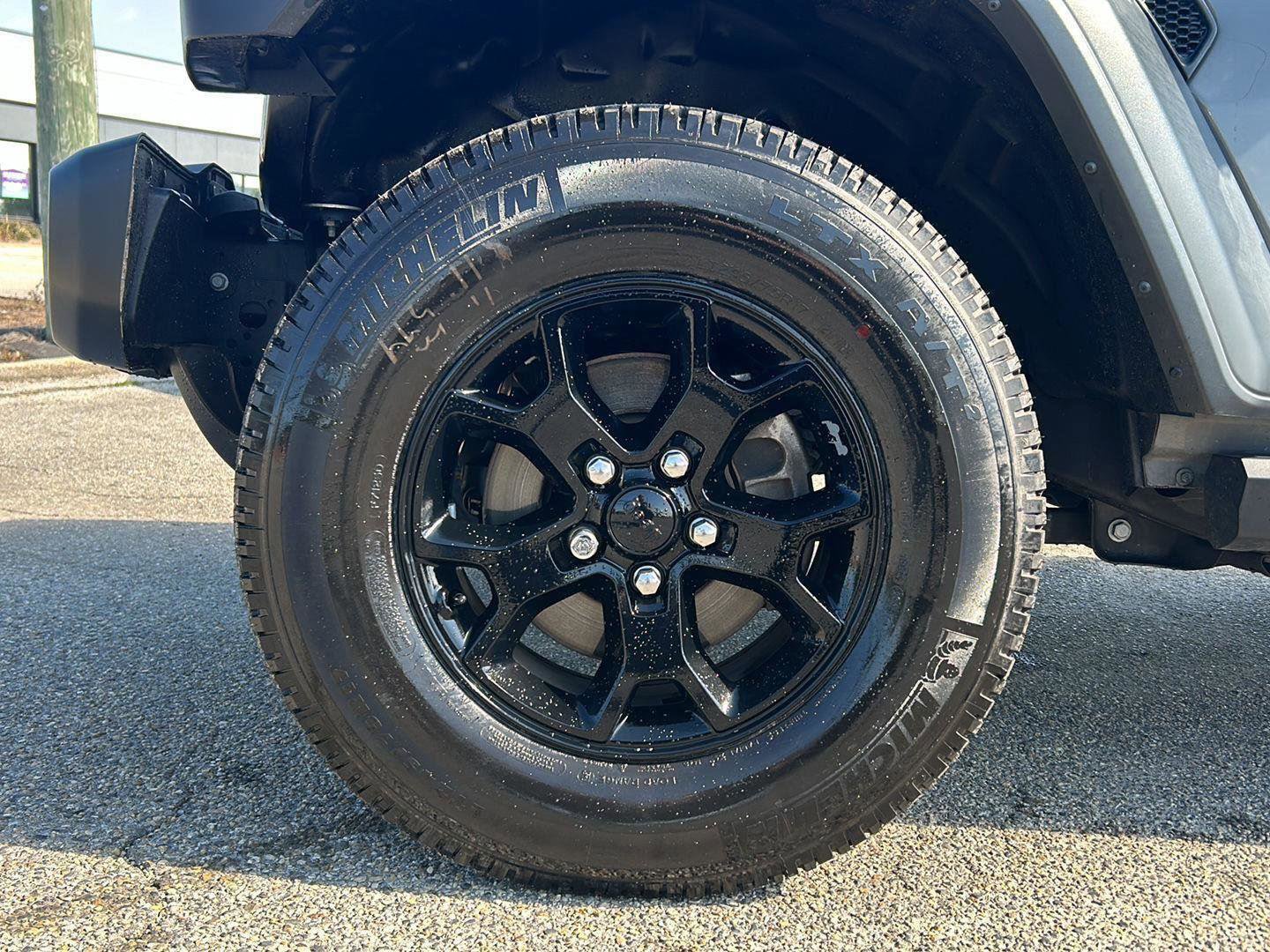 Used 2021 Jeep Wrangler Sport image 86