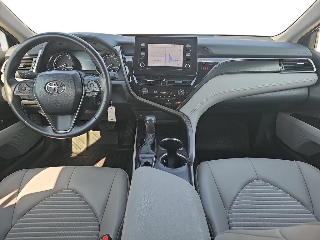 Used 2024 Toyota Camry SE AWD/4WD image 9