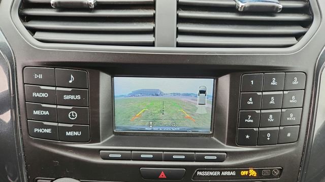 Certified 2018 Ford Explorer XLT FWD image 15